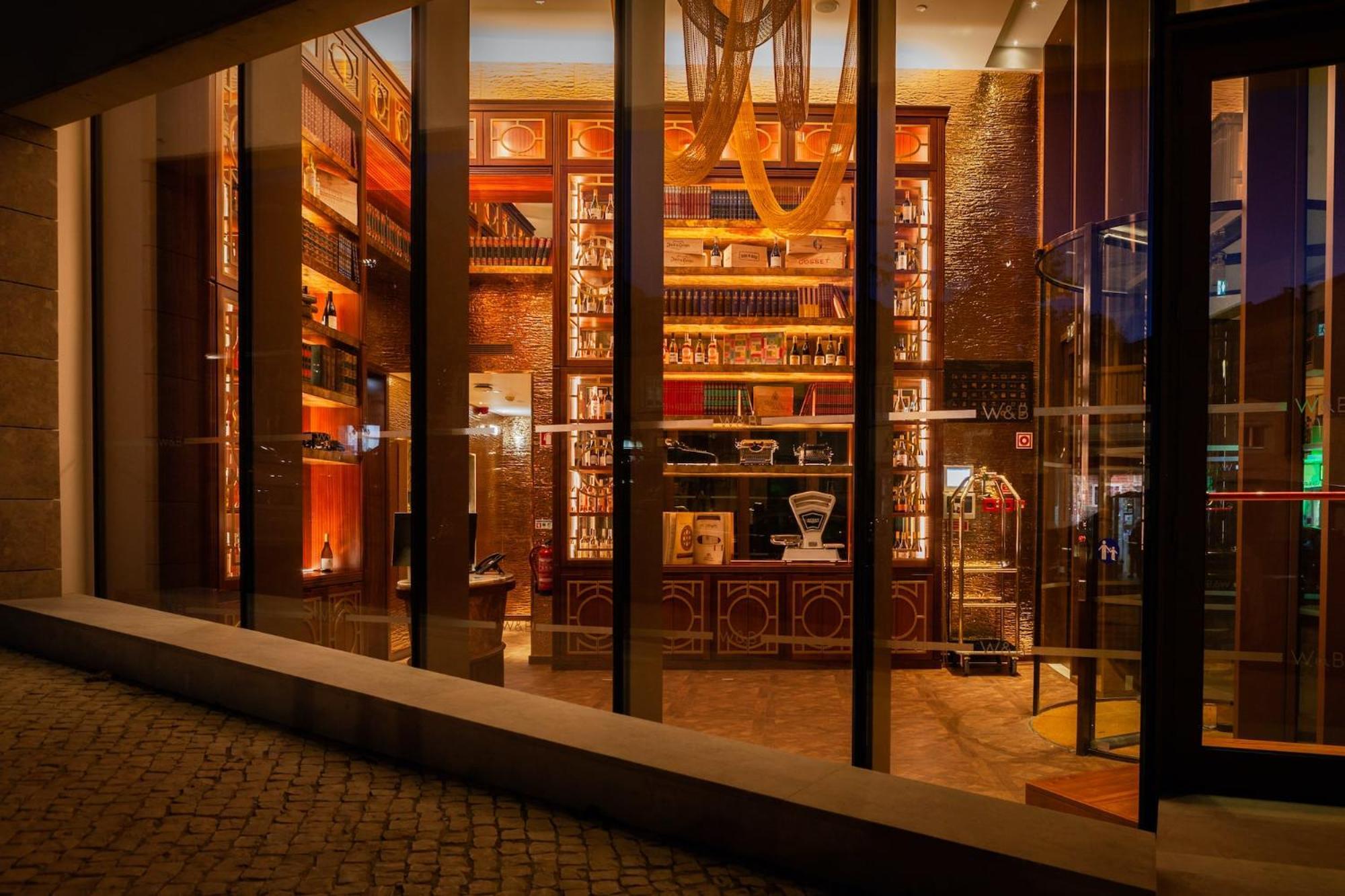 Wine & Books Lisboa Hotel Eksteriør bilde The bar at the Mandarin Oriental, Munich