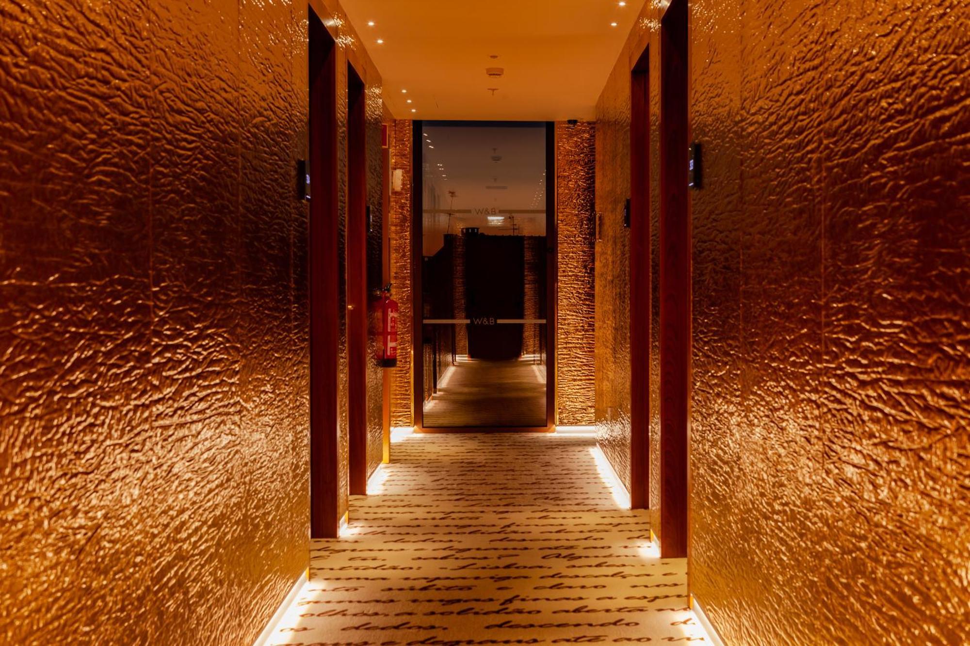 Wine & Books Lisboa Hotel Eksteriør bilde The interior of the hotel